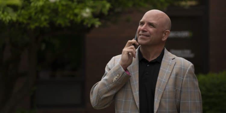 Jim Becker- A Devout Christian, Husband, and Philanthropist Is on a Mission to Wipe Out Homelessness