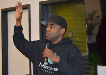 Exploring the Art of Motivational Speaking with David Baxter