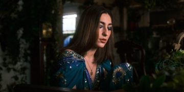 Susan Darvishi Takes Creative Control: Writes, Produces, and Stars in Music Video for Mockingbird