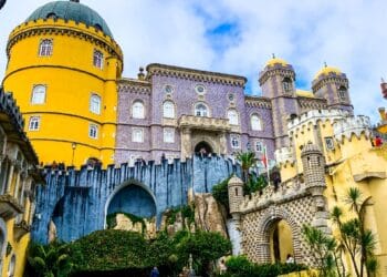 From Anxious to Wanderlust: Finding Freedom in Travel with Joelle and Ryan